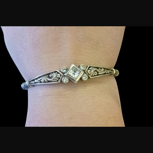 Brighton Silver Tone Swarovski Crystal Size 7.75" Scroll Bangle Bracelet - Picture 1 of 10